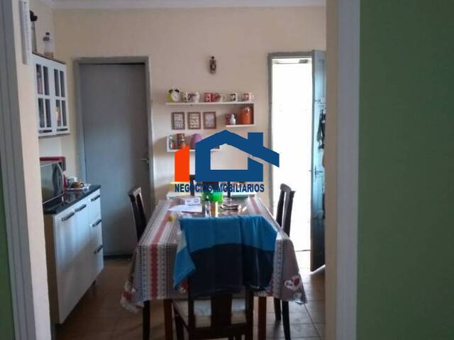 Casa para Venda em São José dos Campos - 3