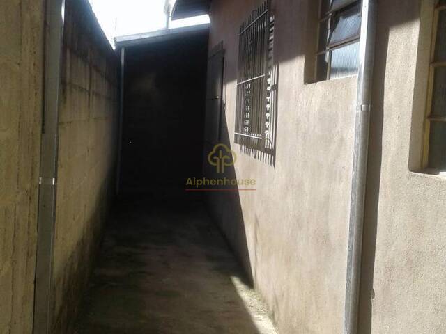 Casa para Venda em São José dos Campos - 3