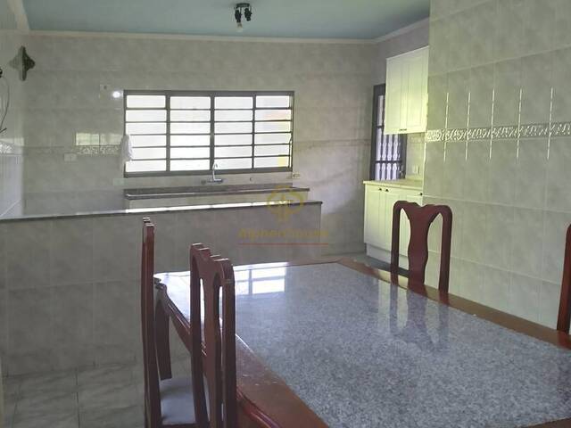 Casa para Locação em São José dos Campos - 4