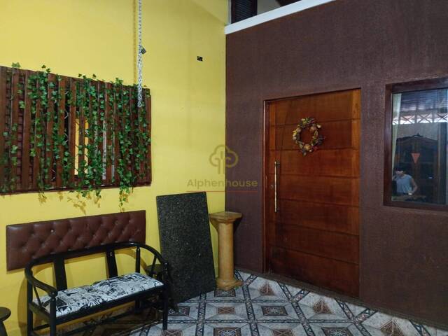 Casa para Venda em São José dos Campos - 5