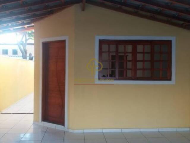 Casa para Venda em São José dos Campos - 1